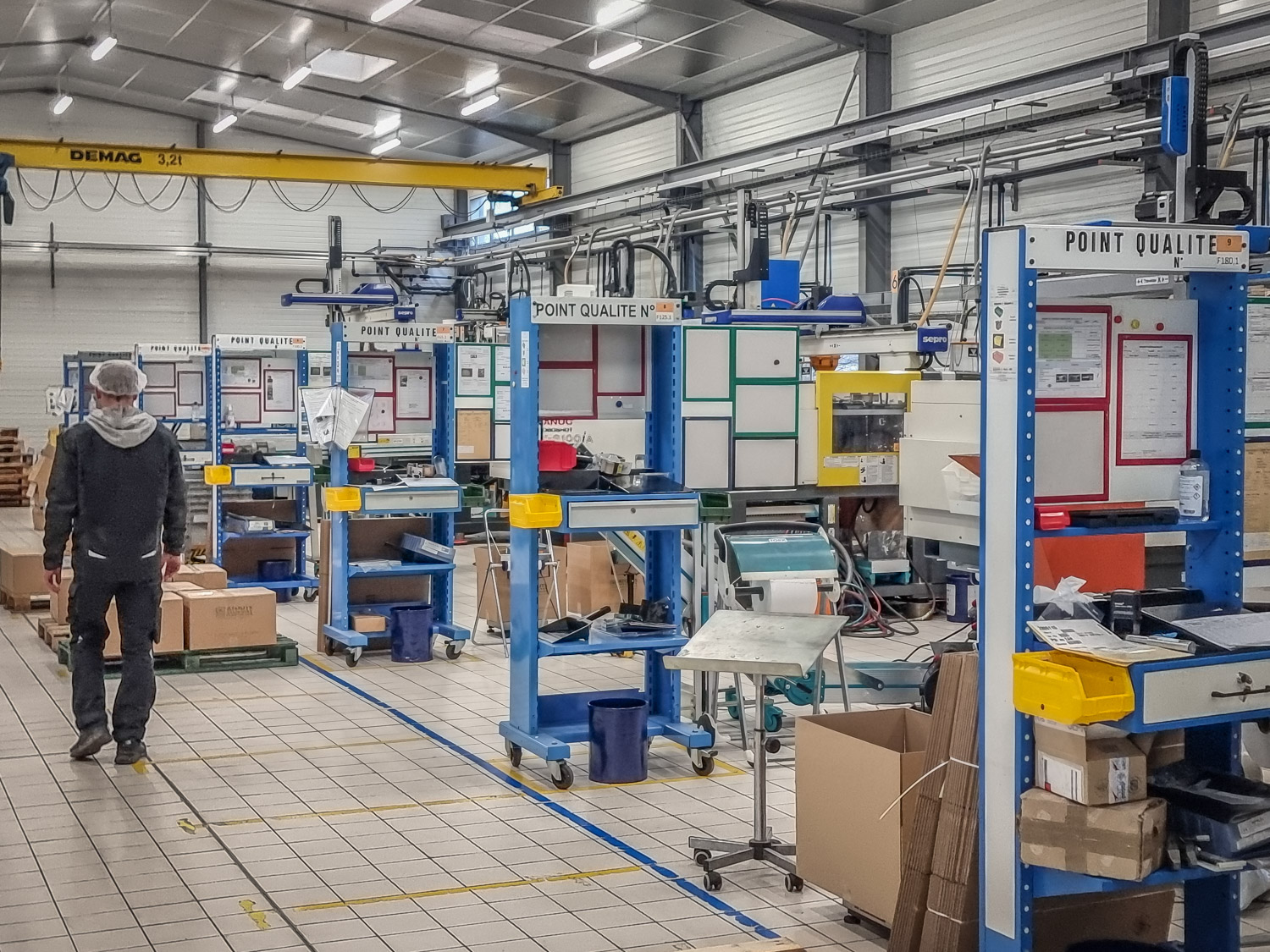 Atelier spécialisé dans l’injection des thermoplastiques, équipé de presses modernes